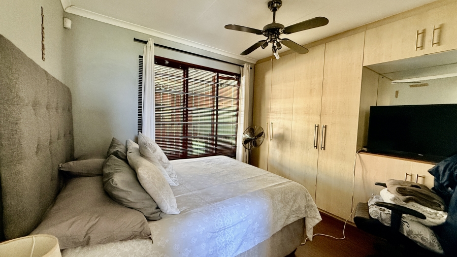 2 Bedroom Property for Sale in Sherwood Eastern Cape